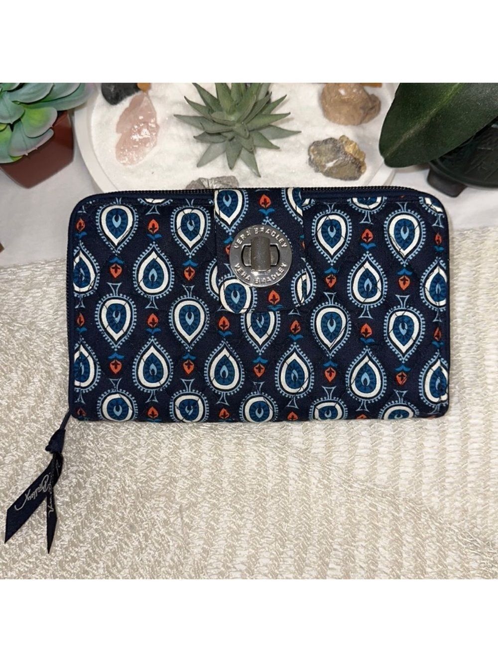 Vera Bradley RFID Navy Blue White Coral Quilted Large Turnlock Wallet